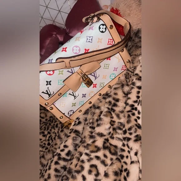 Designer inspired purse - Picture 4 of 16